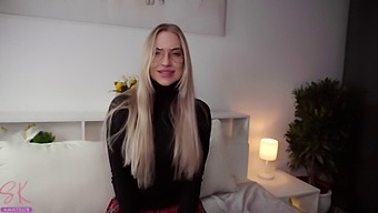 Sexy College Girl Receives A Massive Cumshot On Her Mischievous Face