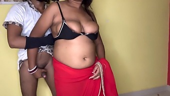 Kamvali Bay, The Curvy Indian Milf
