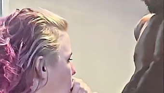 Pozrite Sa, Ako Ovládam Tréning Hrdla S Veľkým Penisom