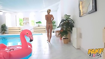 Η Αναλ Περιπέτεια Της Milf Nathaly Cherie Δίπλα Στην Πισίνα Με Έναν Προικισμένο Σύντροφο
