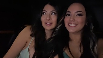 Latin Güzellikler, Taksi Şoförleriyle Tutkulu Bir Buluşmaya Dalıyorlar